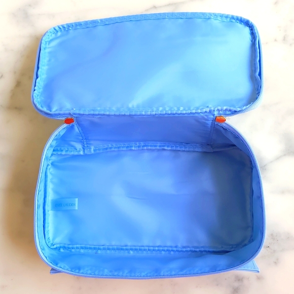 NWT.Estee Lauder Blue Logo Design Cosmetic Bag w/Gold Zip Handles/Plastic Handle - Picture 3 of 4